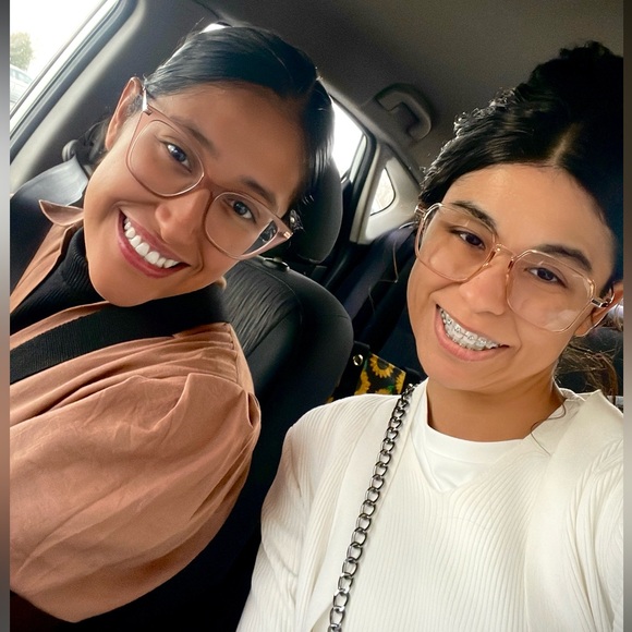 Meet your Posher, Gabrielle - Picture 1 of 11